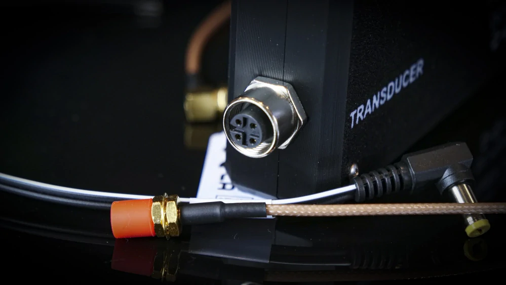 naviSONAR – Inteligentní 3D echolot pro návnadové lodě